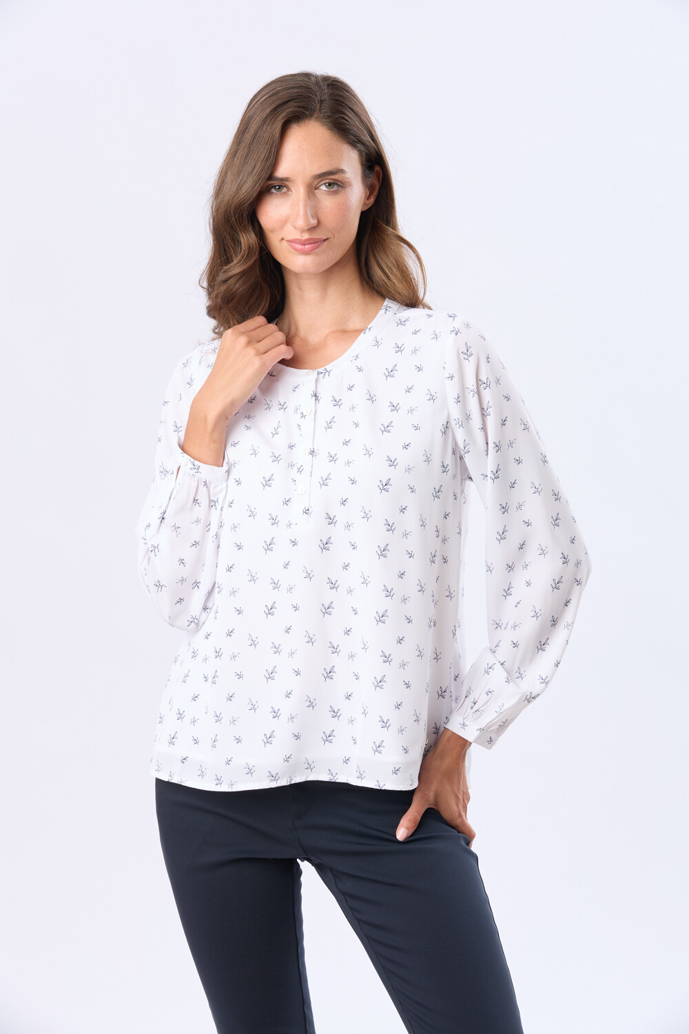 BLUSA CUELLO MAO Hojasazul