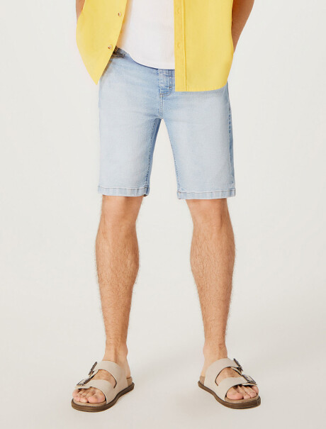 BERMUDA MASCULINA DE JEAN CELESTE