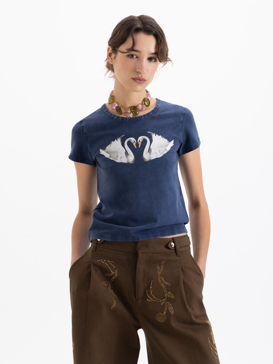REMERA SWAN 