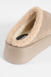 Pantufla mocasín corderito beige