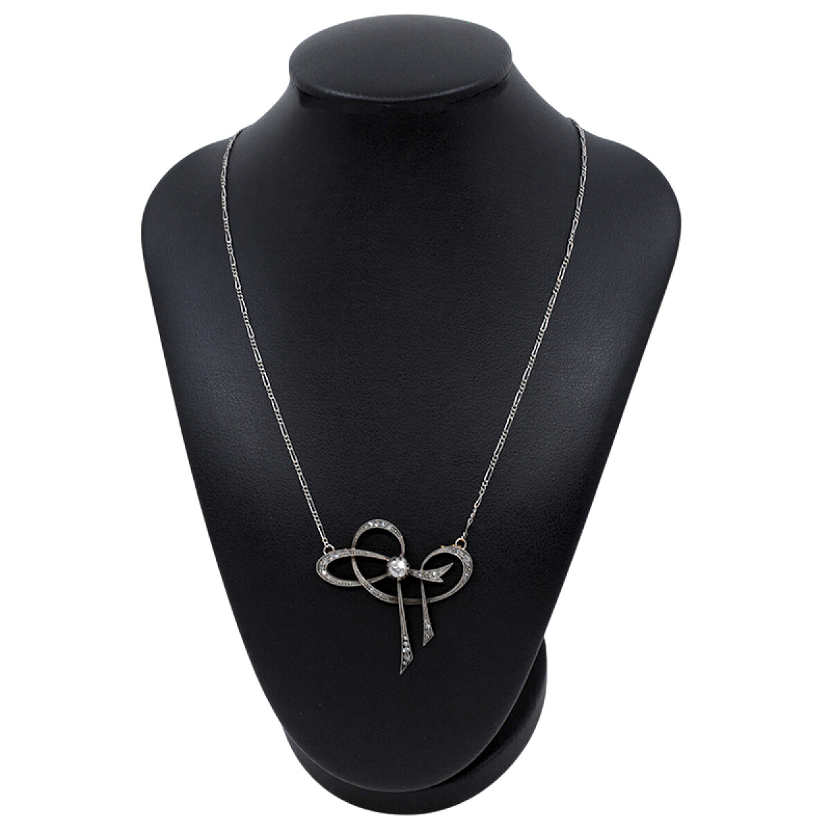 Pendantif De Oro 18 K Con Brillante Y Diamantes 