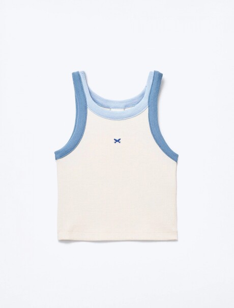 MUSCULOSA CON BORDADO BEIGE