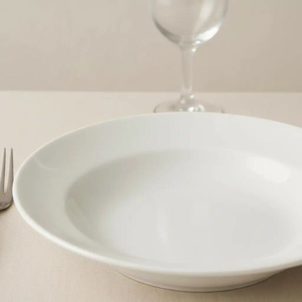 Plato hondo cerámica blanca 23 cms Plato hondo cerámica blanca 23 cms