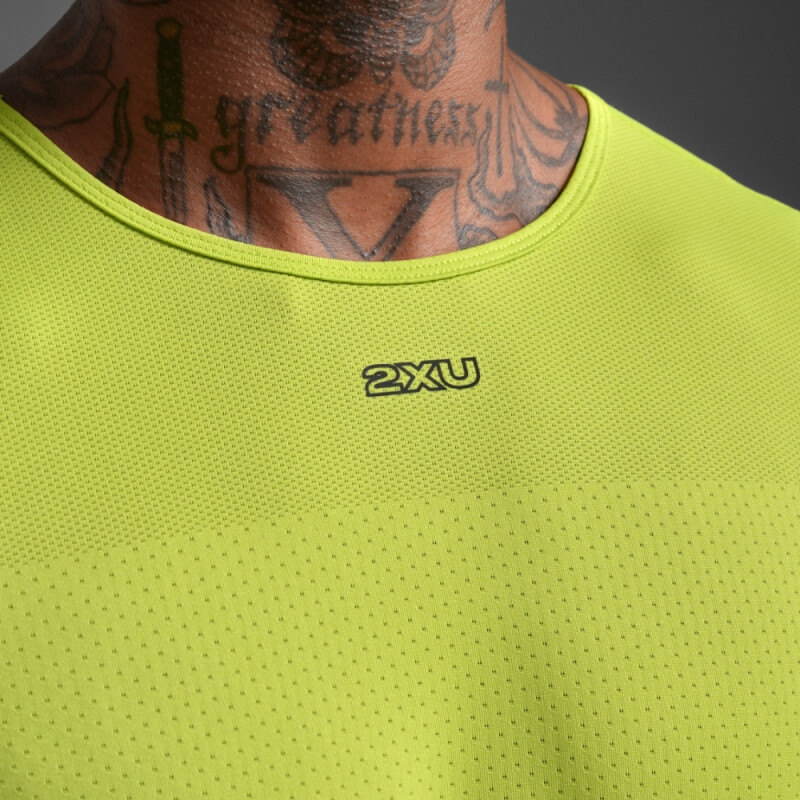 Polo Running Light Speed Tech Tee Hombre Volt/black Reflective