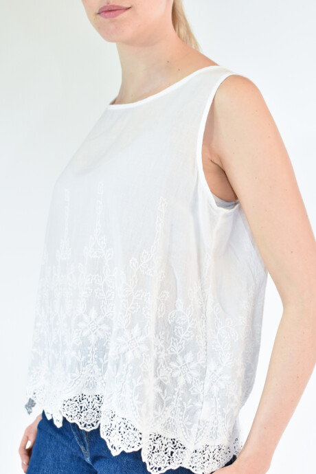 Musculosa Lucía Blanco