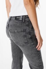 Jean New Paz Negro Washed