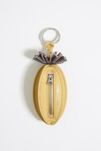 LLAVERO CHARM PELOTA PIEL Amarillo