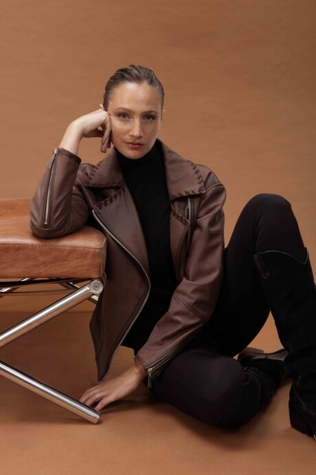 MUNICH FW26 CHAQUETA MARRÓN GASTADO