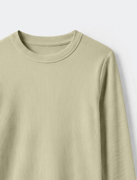 CAMISETA BÁSICA EN TELA ACANALADA VERDE