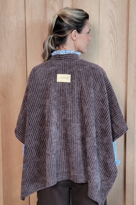 Ruana Cerdeña Chocolate