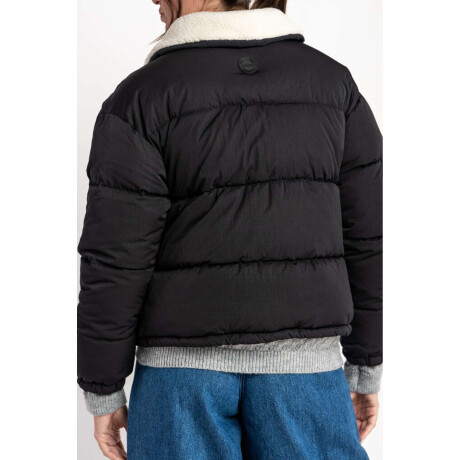 Campera Capitoneada Negro