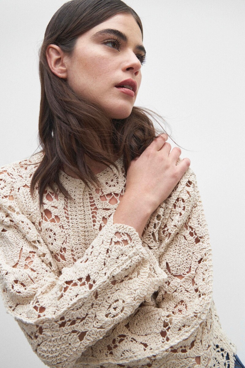 Chaqueta en crochet beige