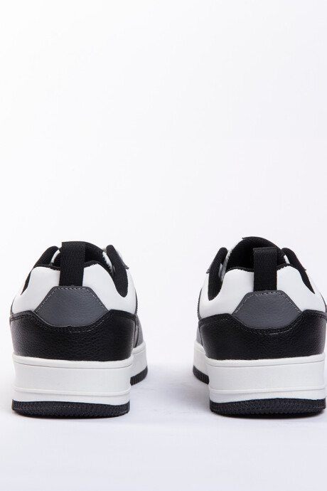 CHAMPIONES GERARDM RUSTY Negro