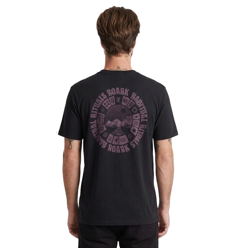 Remera Roark Rituals - Negro Remera Roark Rituals - Negro