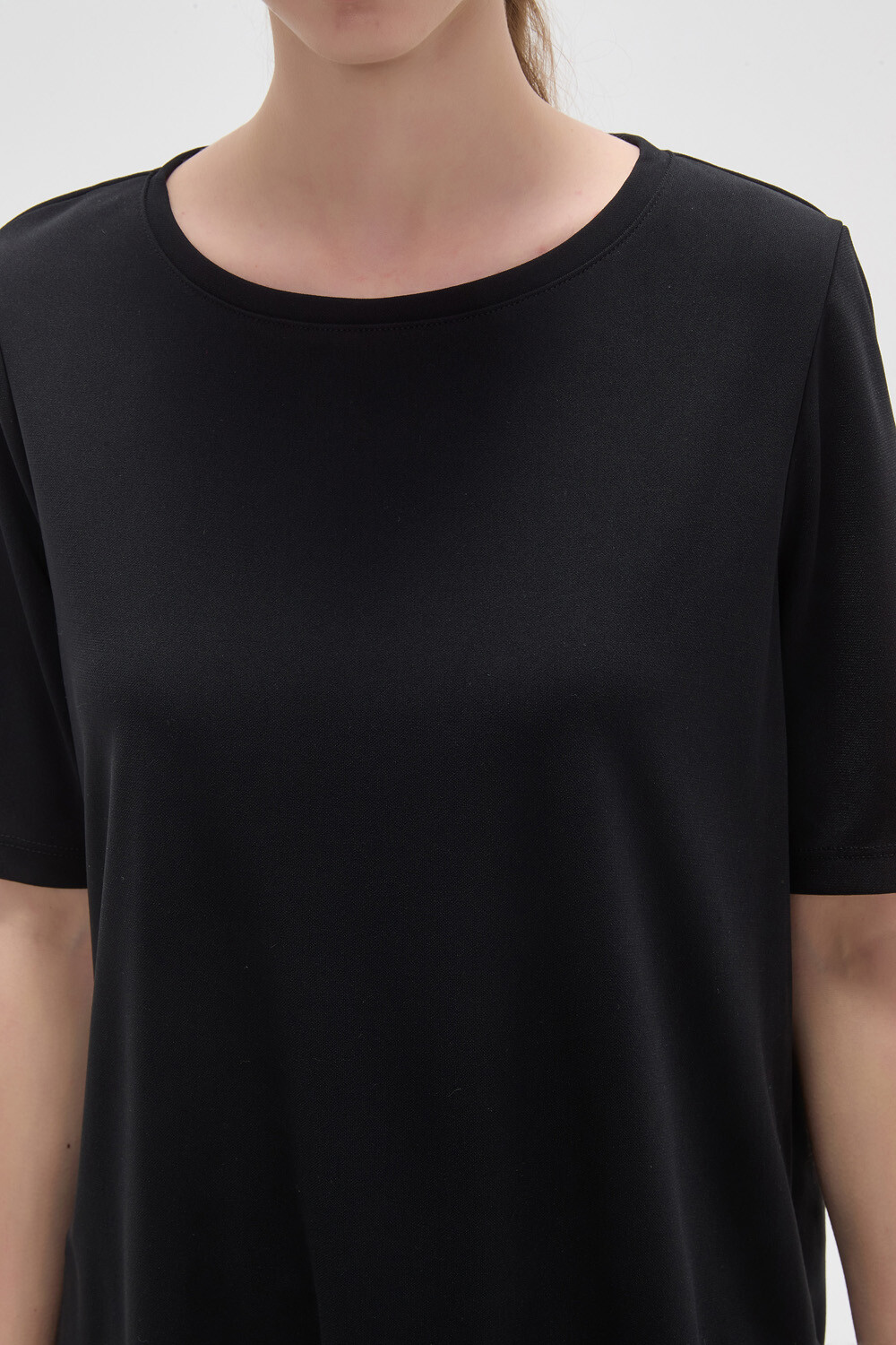 Remera Olvyn Negro