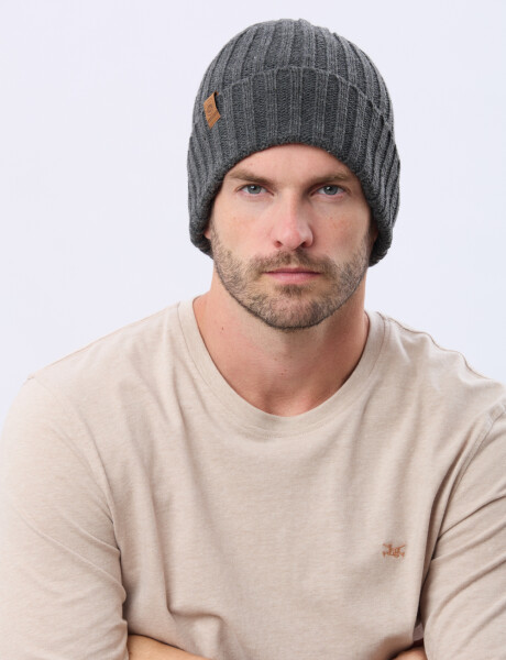 GORRO TEJIDO Gris