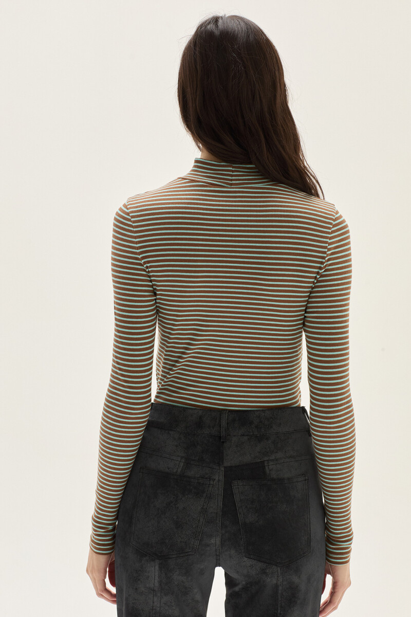 Polera Boreal Chocolate