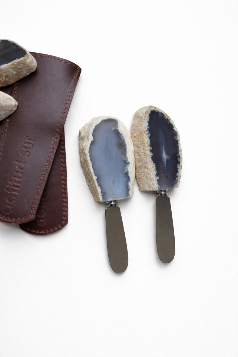 Rustic Cheese Goods 1 - Gris / Chocolate 