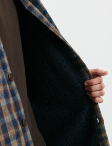 300569 SOBRECAMISA HARRY Tostado/azul