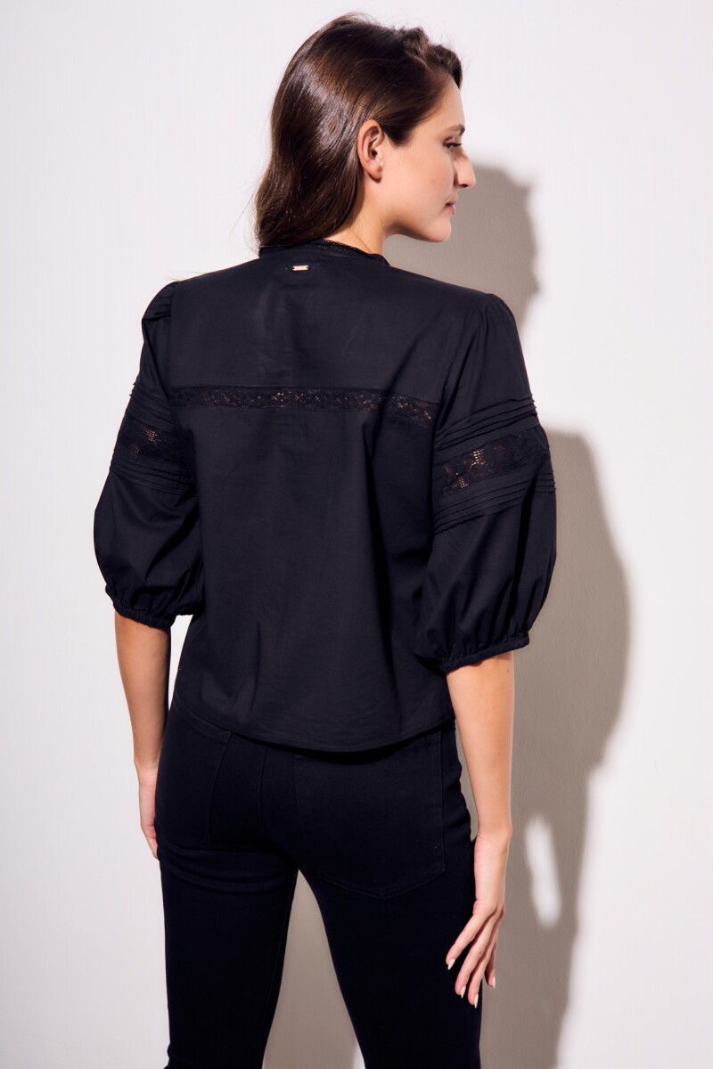 Blusa Encaje Bordados Negro
