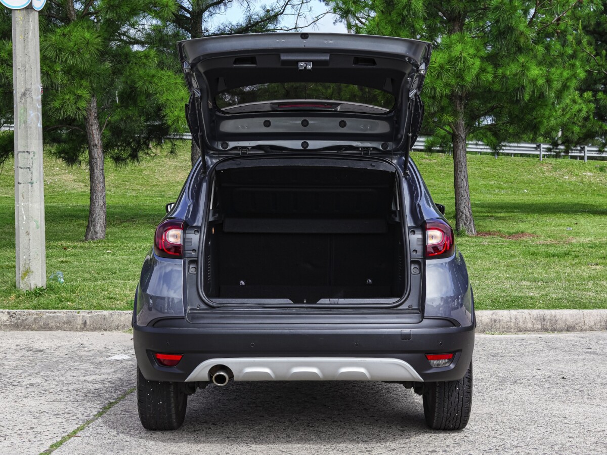 Renault Grand Captur Zen 2.0 MT| Permuta / Financia Renault Grand Captur Zen 2.0 MT| Permuta / Financia