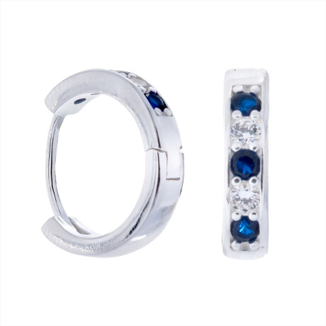 Par de aros de plata 925 con circonias. Par de aros de plata 925 con circonias.