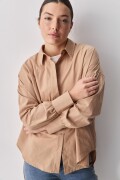 CAMISA ALEKSEI Tostado