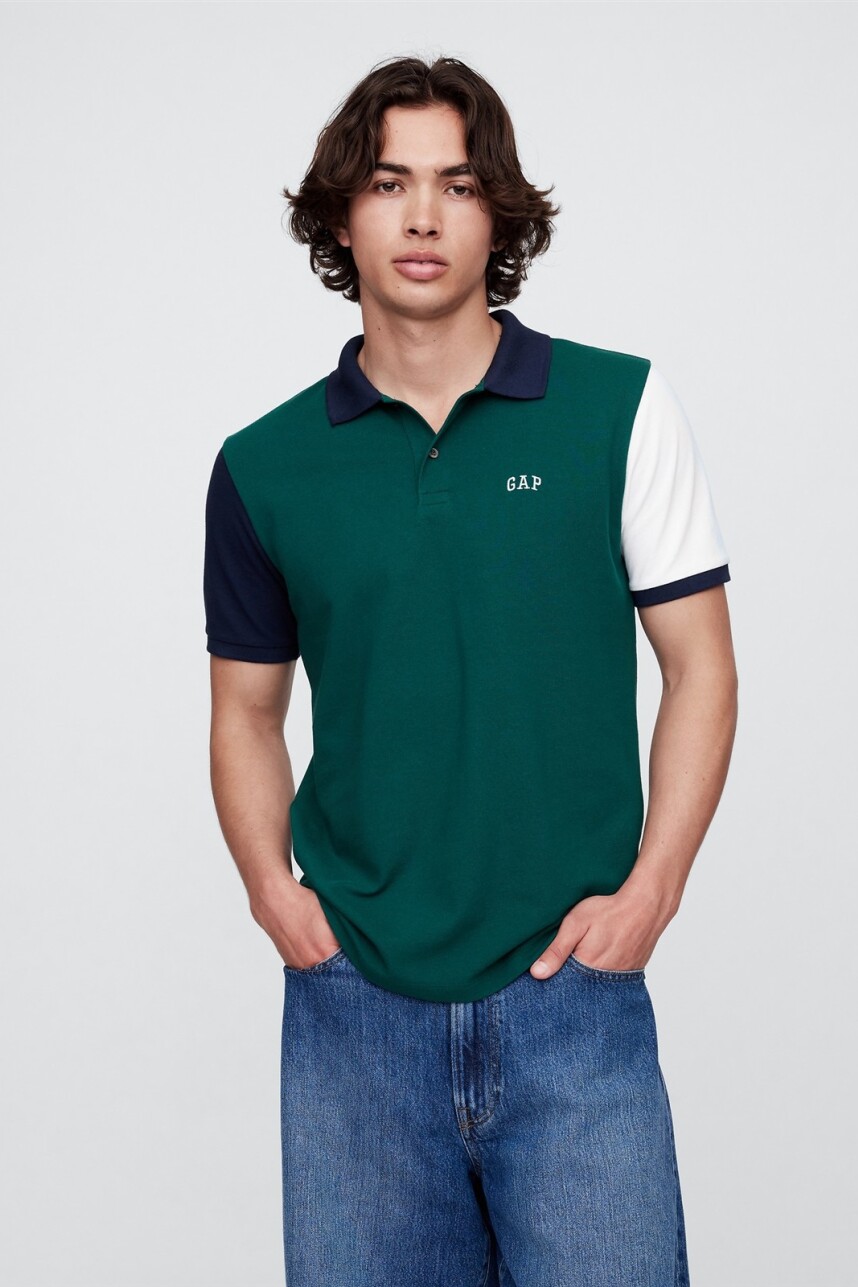 Remera Polo Logo Gap Hombre Rain Forest 19-5232 Tc
