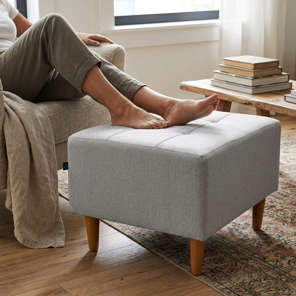Puff tela y patas de madera Lino gris