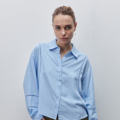 CAMISA YUKA Celeste