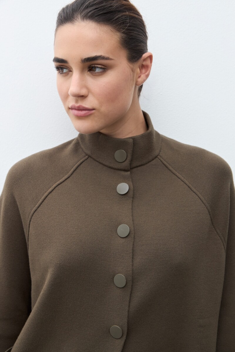 Chaqueta tejida con bolsillos verde oliva