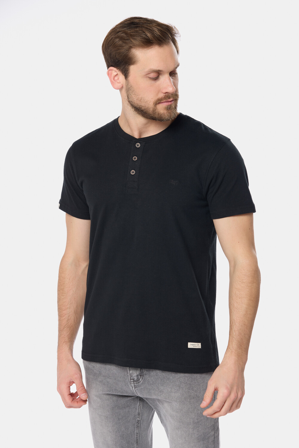 REMERA LISA CON BOTONES Negro