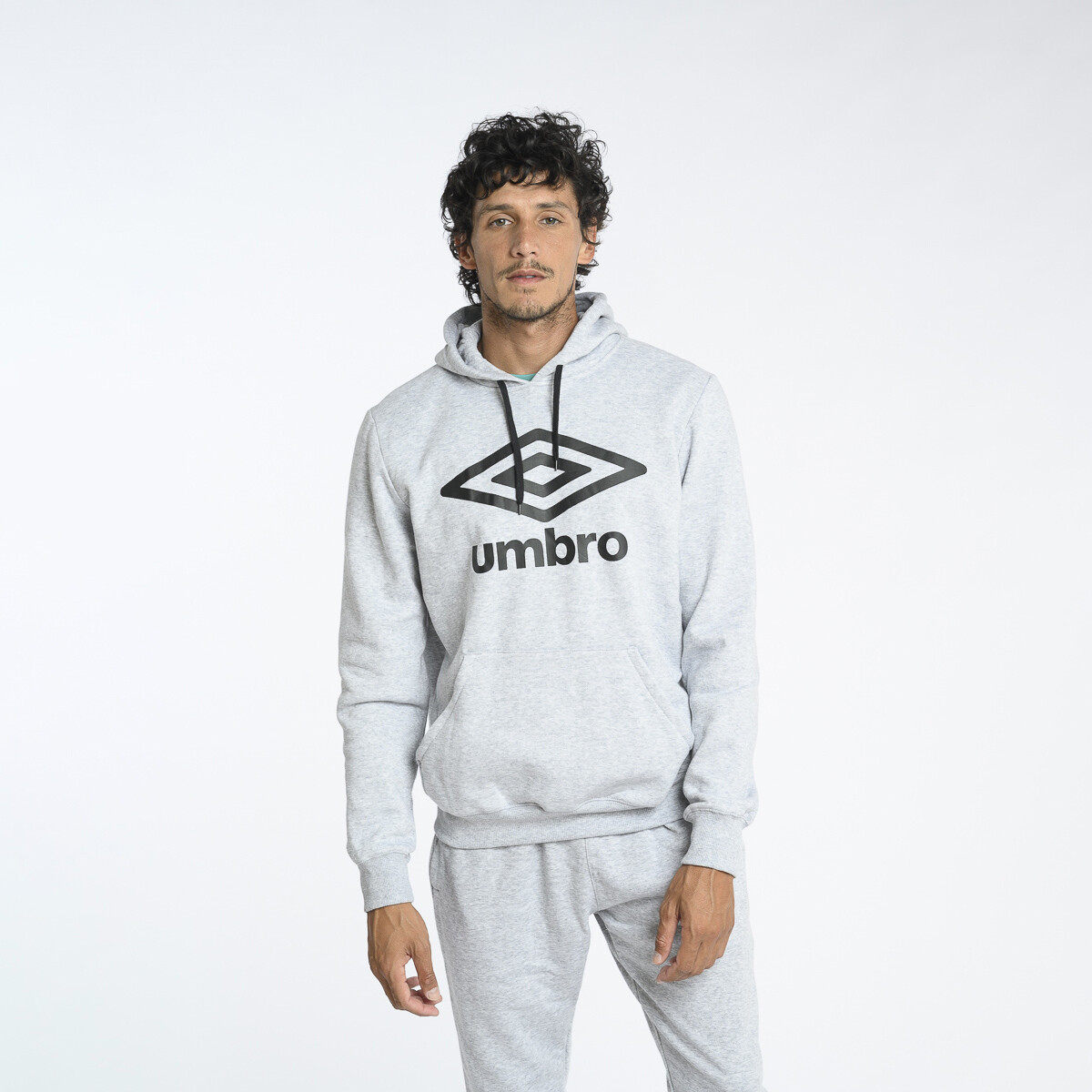 CANGURO FW LARGE LOGO Umbro Hombre - B43 