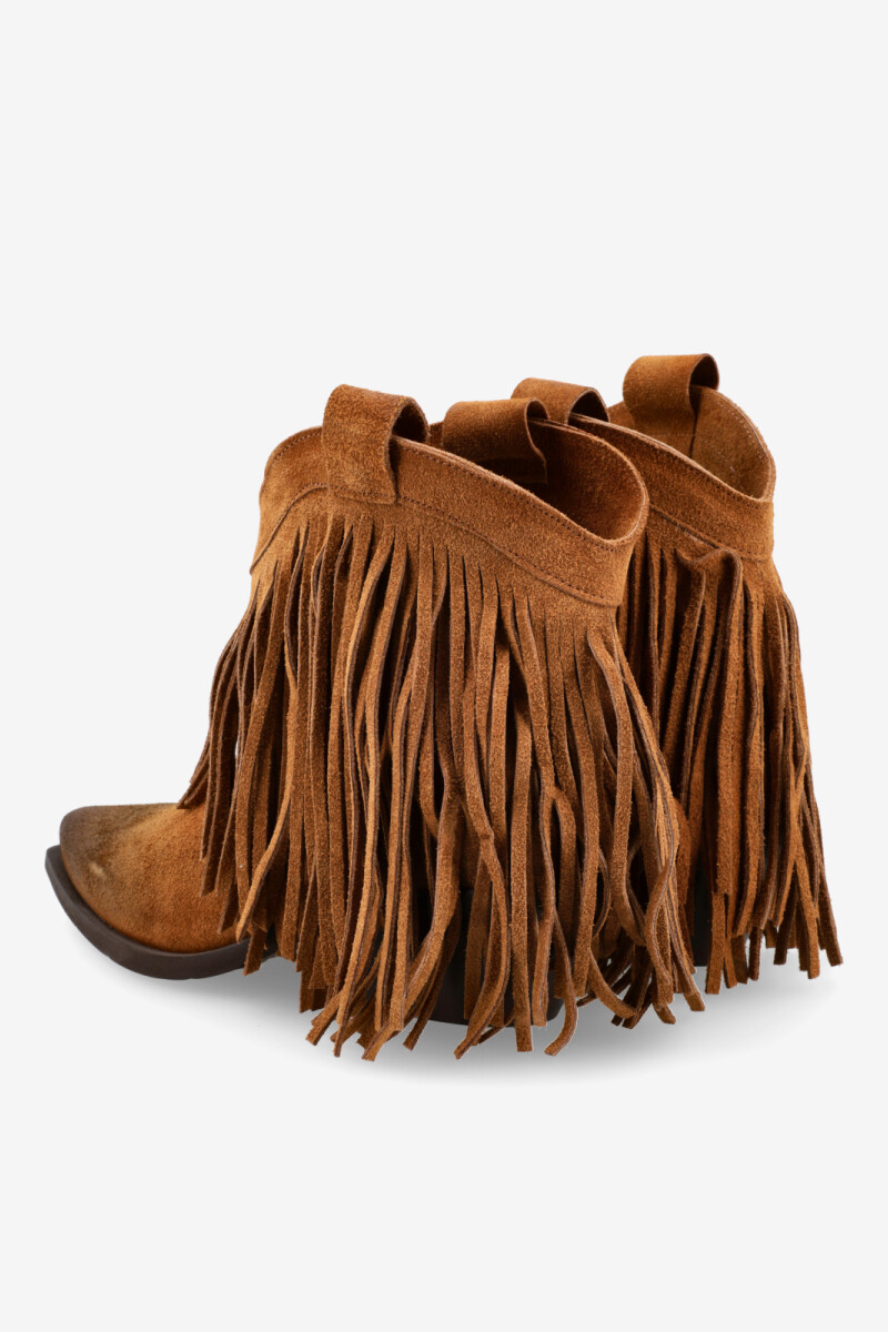 BOTA CORTA CON FLECOS Camel