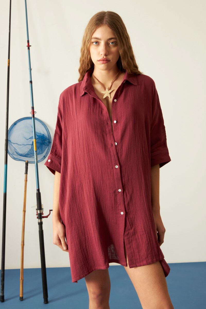 Camisas con botones de carey bordo