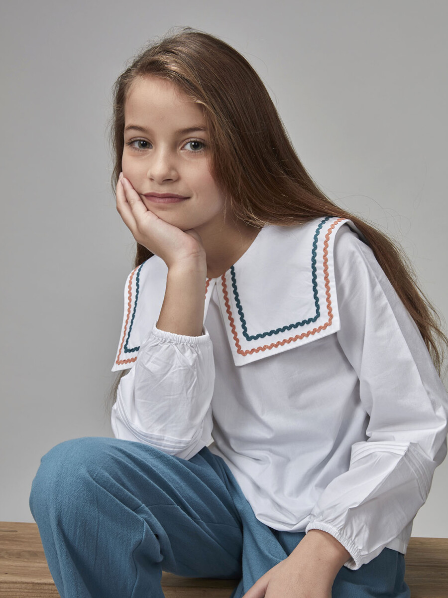 Blusa Manga Larga Con Cuello Marinero Blanco
