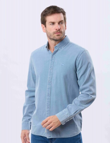 CAMISA LISA LAVADA Celeste