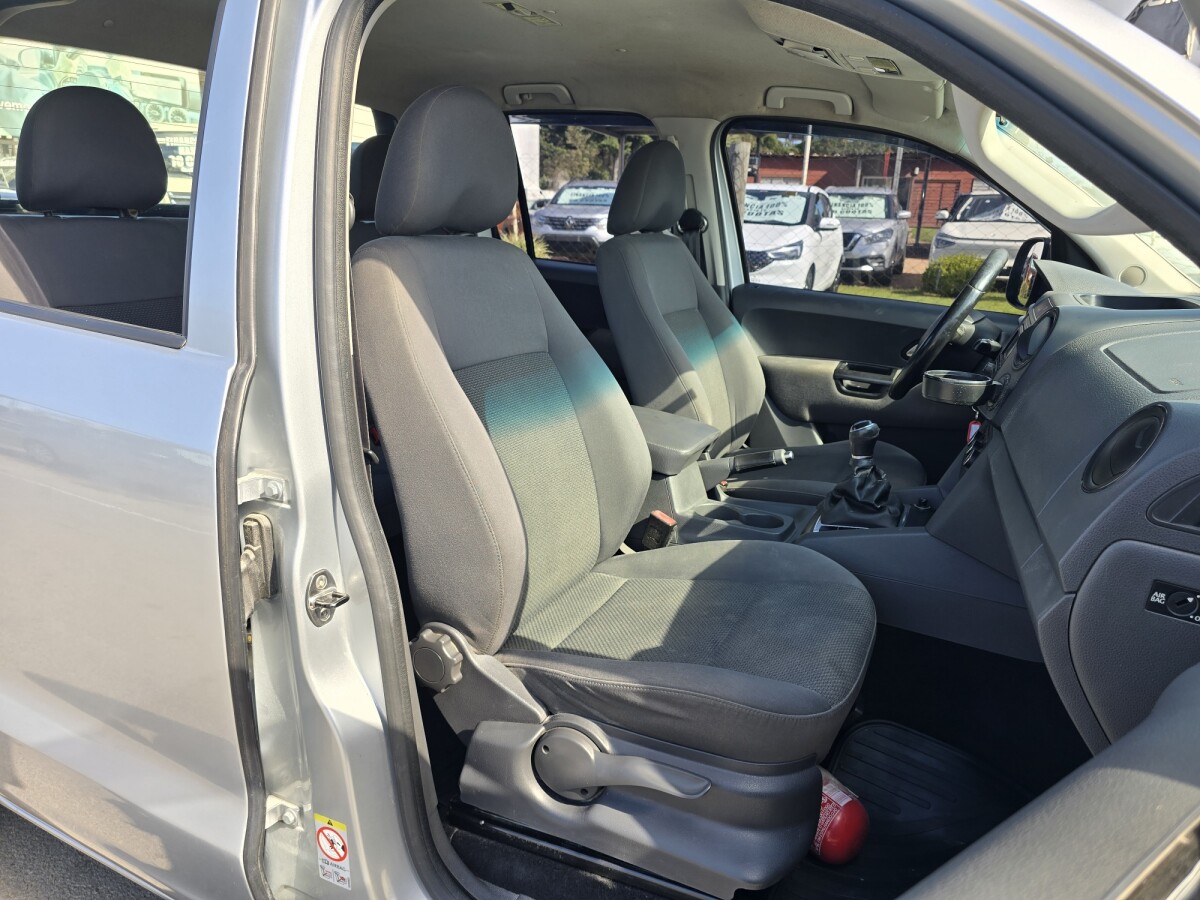 Volkswagen Amarok 2.0 EXCELENTE ESTADO! | Permuta / Financia Volkswagen Amarok 2.0 EXCELENTE ESTADO! | Permuta / Financia