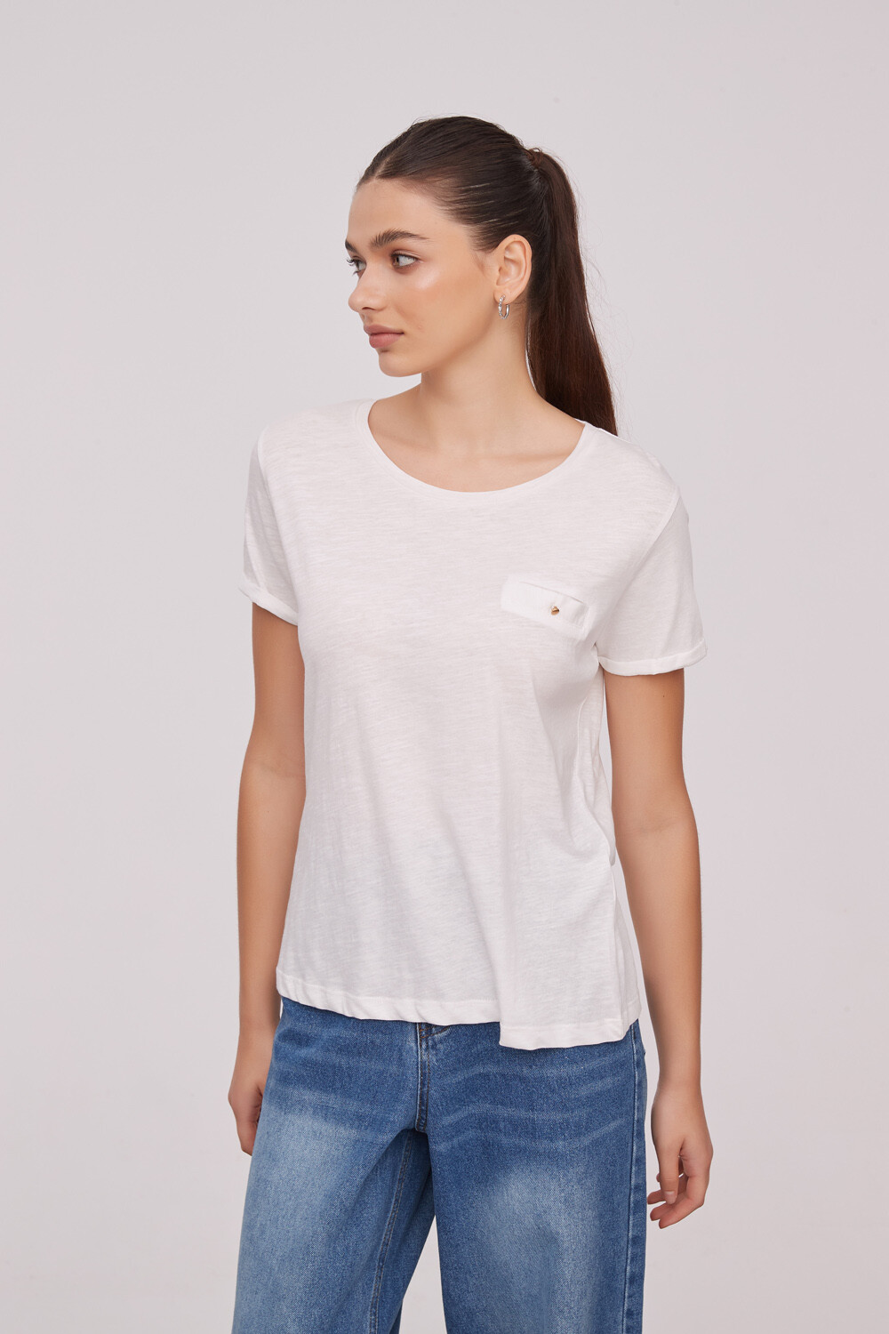 Remera Priamo Marfil / Off White