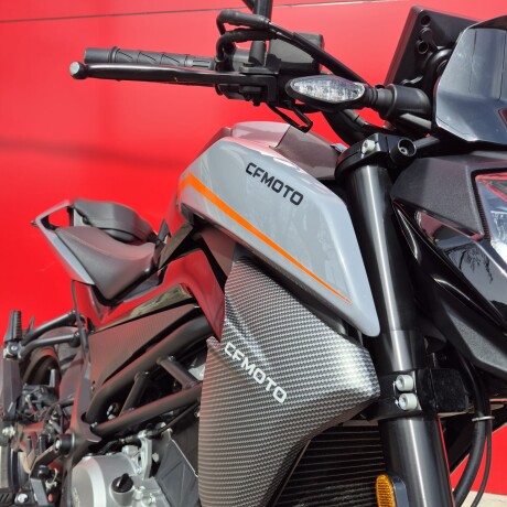 CFMOTO 250NK Usada CFMOTO 250NK Usada