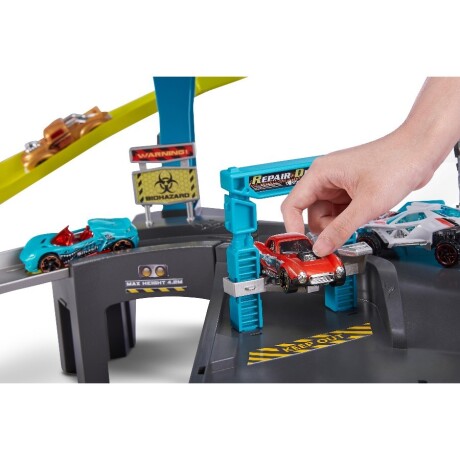 Pista Metal Machines Spider Strike con Vehículo 001