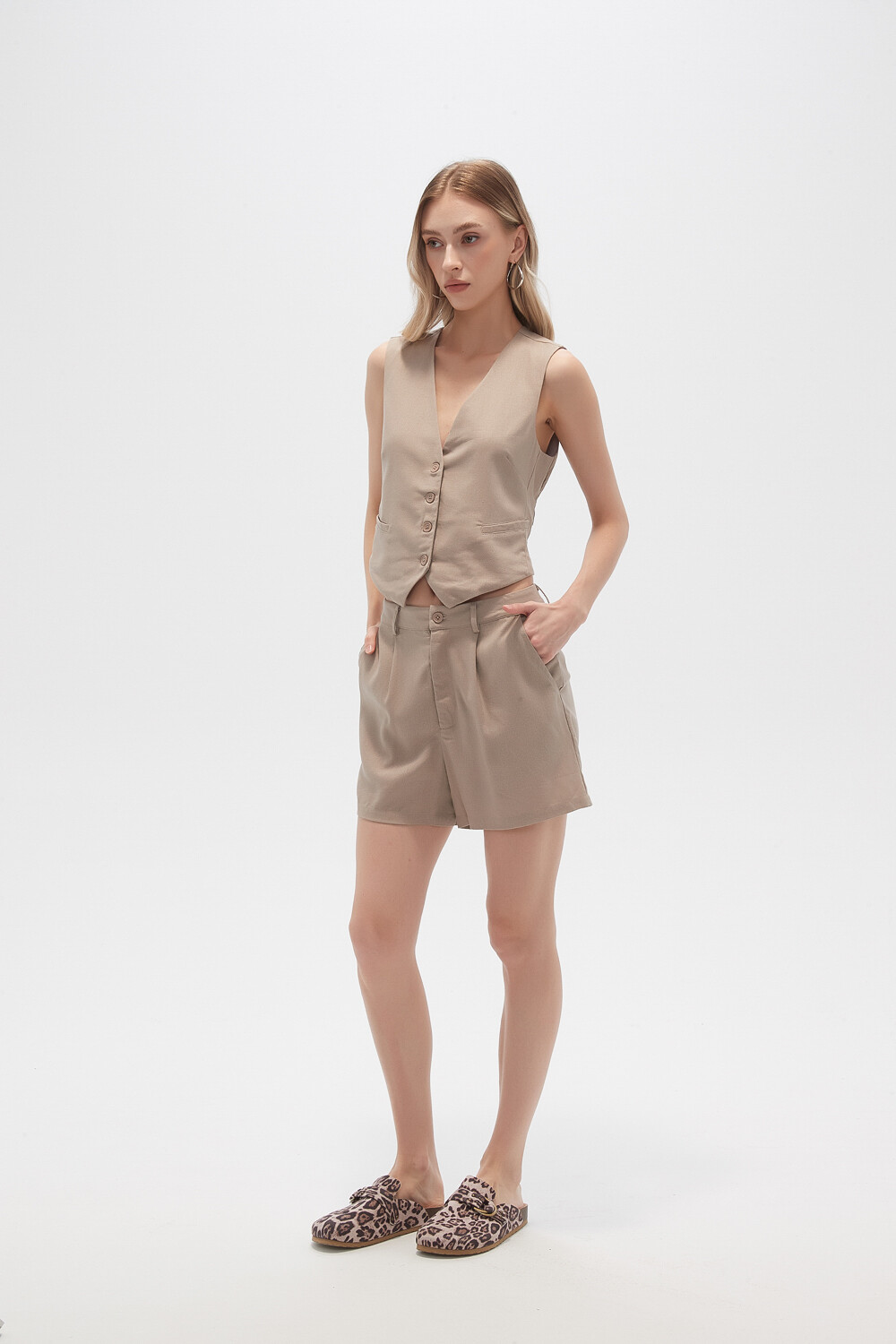 Short Sunniva Taupe Claro
