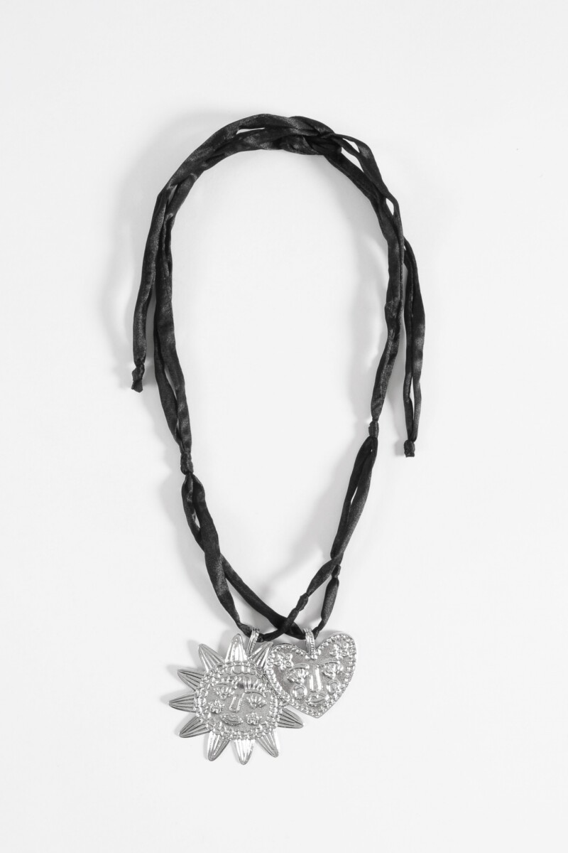 Collar cordón dije sol plateado