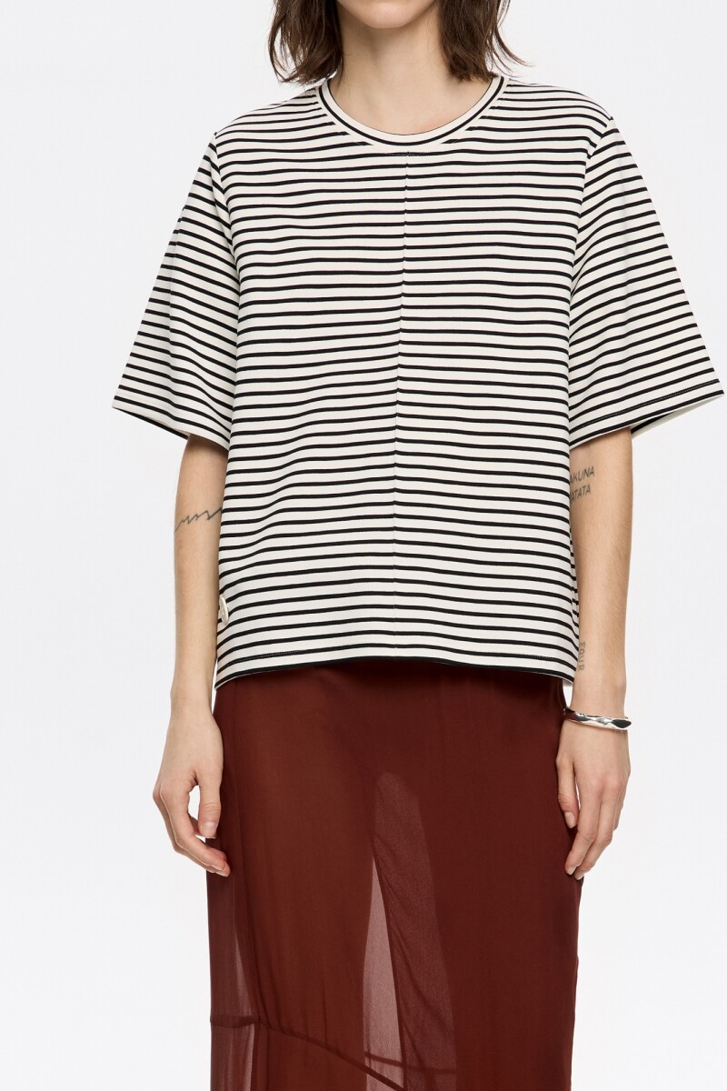 CAMISETA Negro