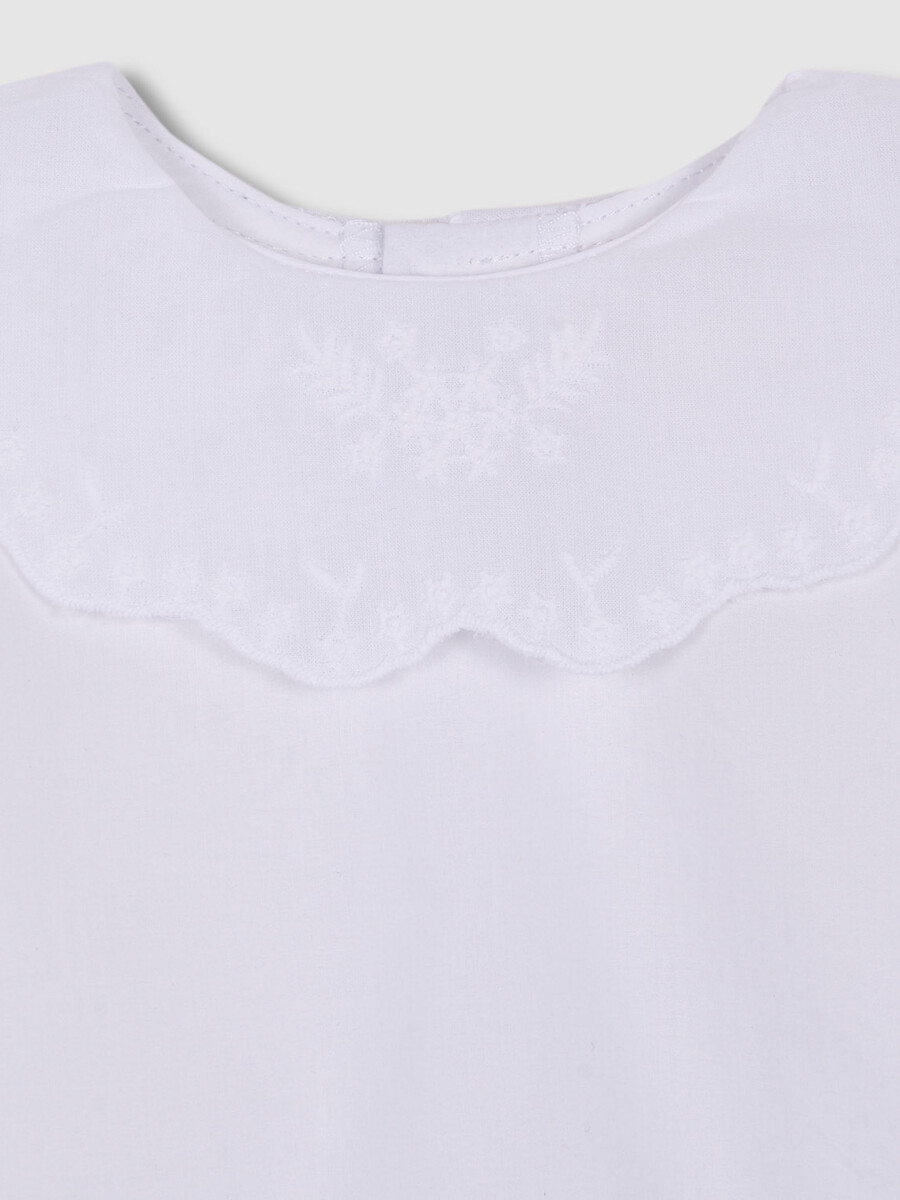 Blusa Cuello Bordado Blanco