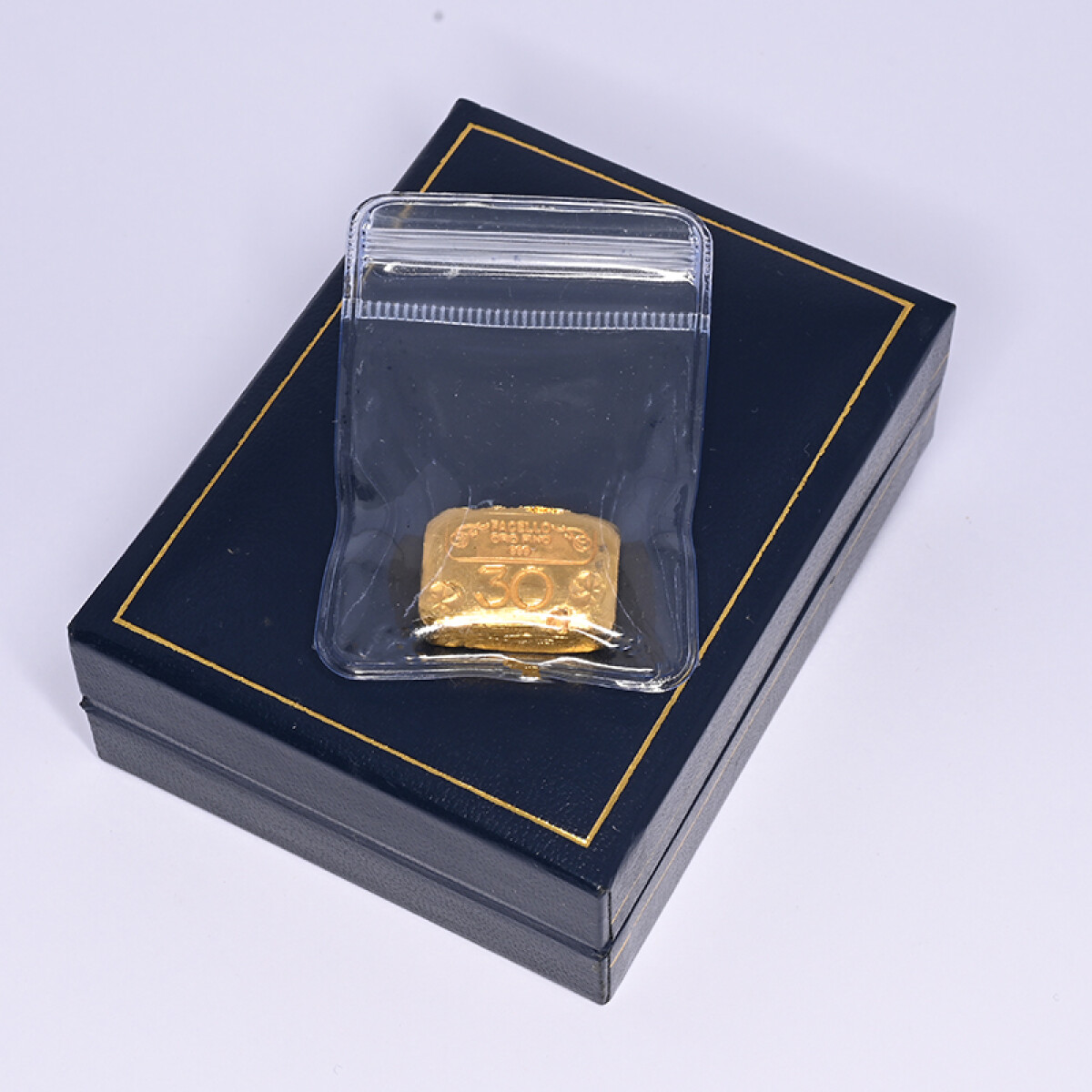 Lingote 30 gr de oro fino 999. Sellado Joyería Facello 