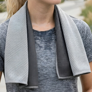 Toalla Deportiva Enfriadora Instantánea Microfibra 90×30cm Color Gris