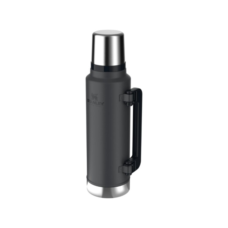 Termo Stanley Classic 1.4 L con Asa Plegable y Tapón Cebador Negro