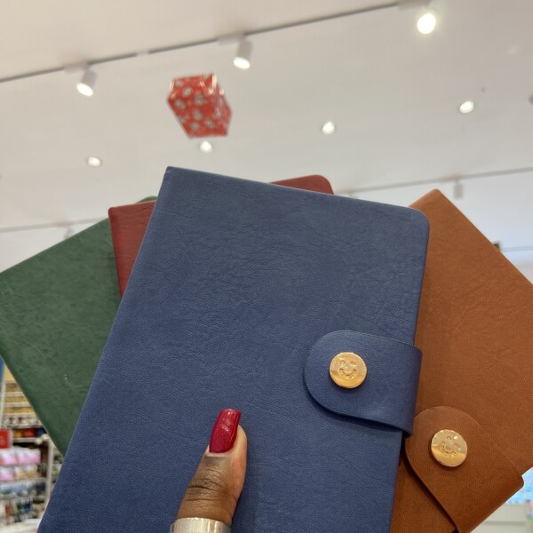 Cuaderno cuerina B6 verde