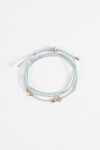 Pulsera cordón dijes metálicos celeste